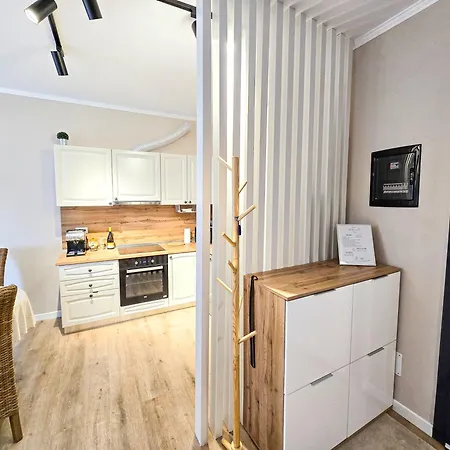 Emerald Luxury 1bd Apartment *